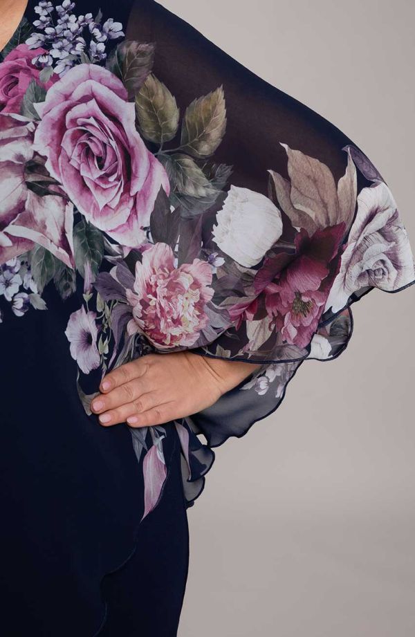 Šifona kleita ar ziediem