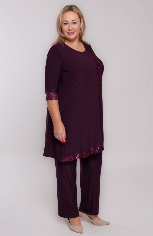 Elegants violets sieviešu kostīms ar biksēm un garāku tuniku un 3/4 piedurknēm kāzām | Modes lieli izmēri
